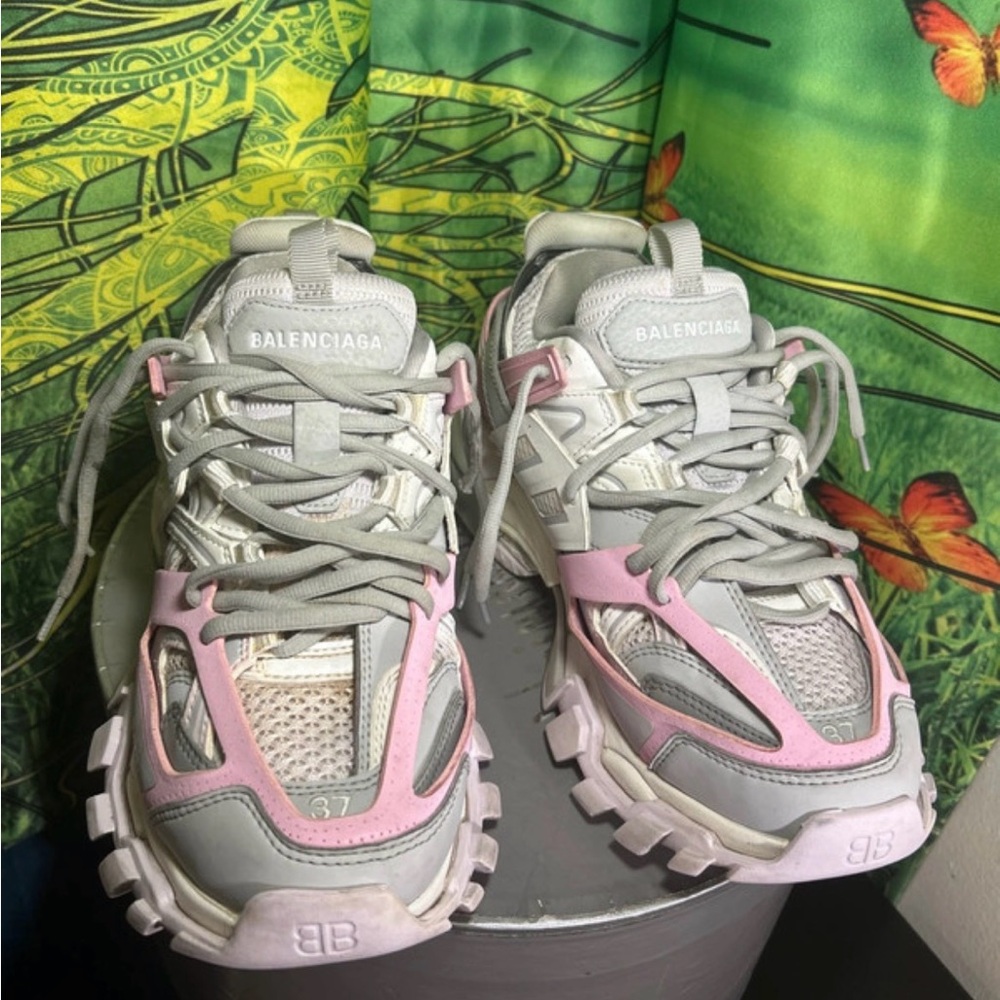 Balenciaga Authentic LED Track Sneakers with COA, No Box|OUTLET BACK